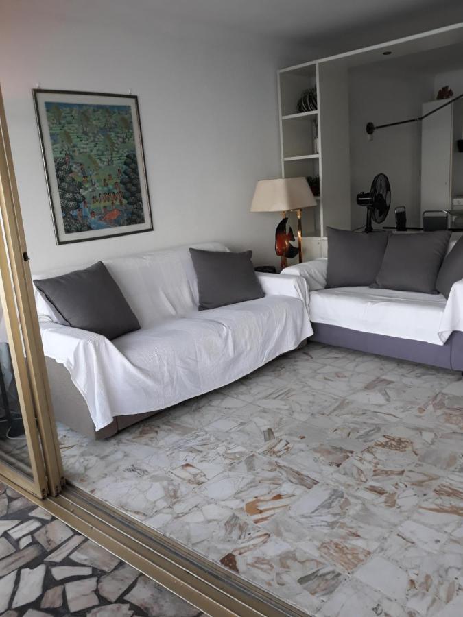 Flat Rossi Lägenhet Menton Exteriör bild
